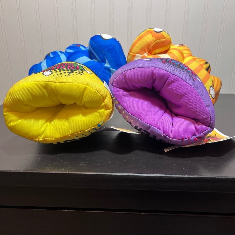 Dave & Buster’s Power Fists Plush Kid’s Boxing Gloves Set - Comic Pop Art - Picture 15 of 15